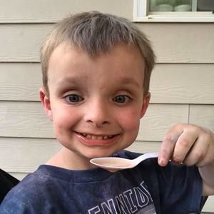 Meet your Posher, Dana